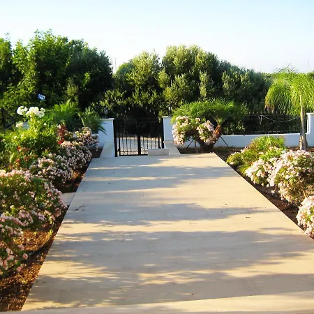 With 5 Bedrooms In - 100 Km From The Slopes Σπίτι διακοπών