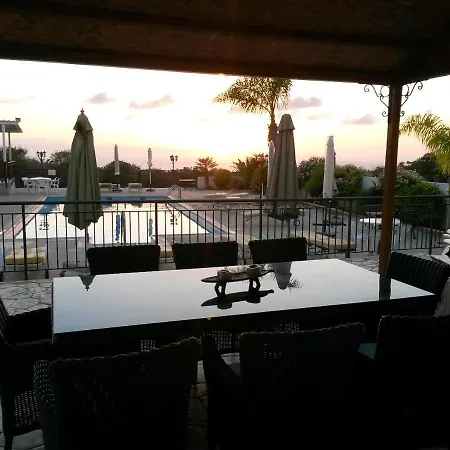 With 5 Bedrooms In - 100 Km From The Slopes 度假居 Paphos