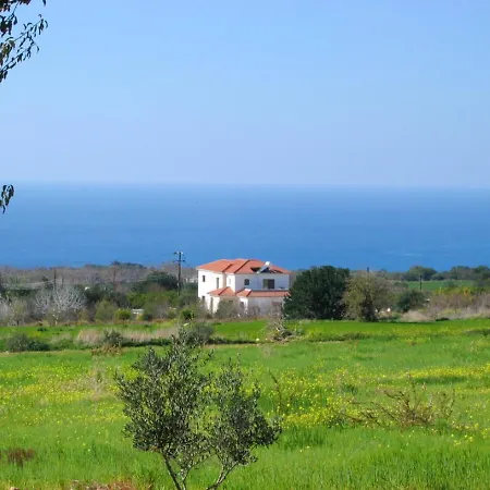 Semesterbostad With 5 Bedrooms In - 100 Km From The Slopes Paphos