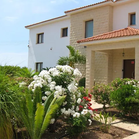 With 5 Bedrooms In - 100 Km From The Slopes